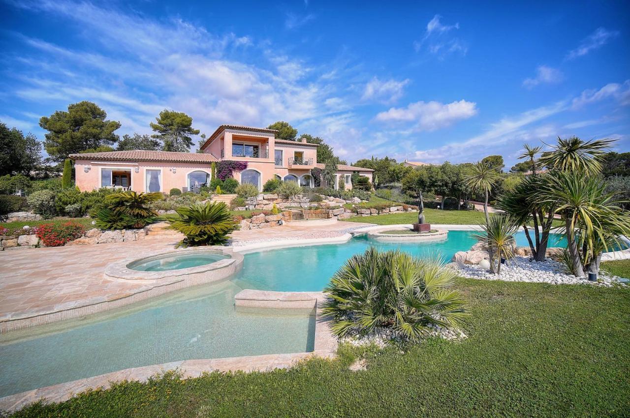 Suites de Prestige JACUZZI SAUNA HAMMAM PISCINE Mougins Cannes Grasse Extérieur photo
