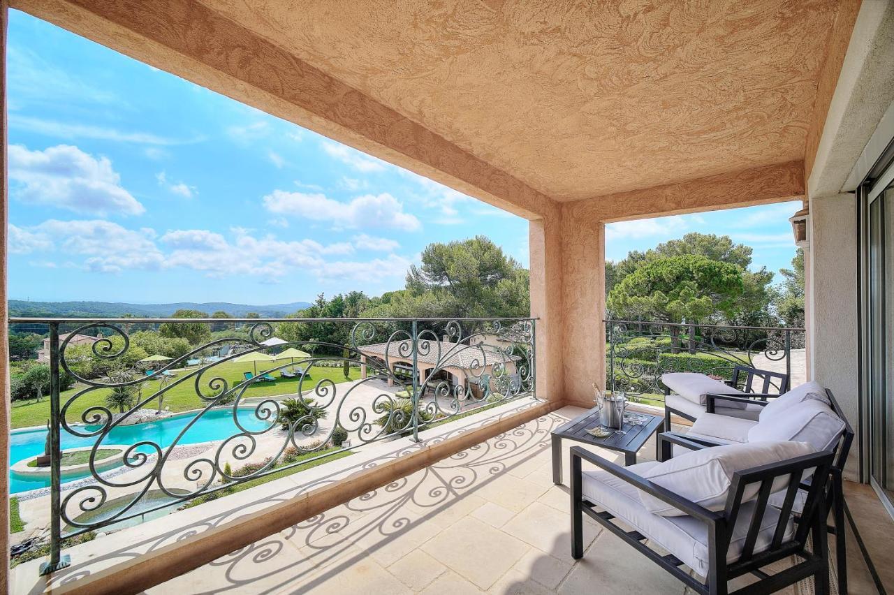 Suites de Prestige JACUZZI SAUNA HAMMAM PISCINE Mougins Cannes Grasse Extérieur photo